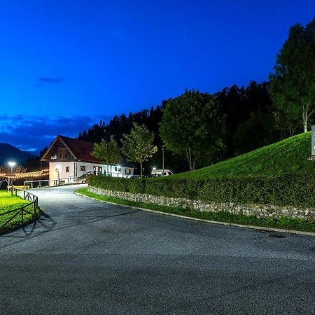Camping & Caravan Zoncolan Ovaro Exterior foto