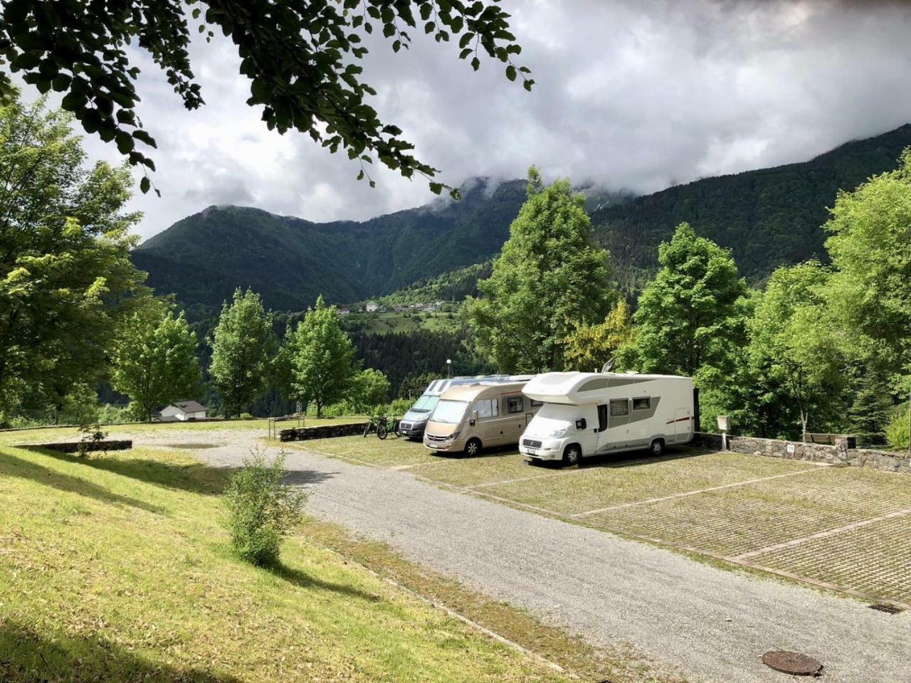 Camping & Caravan Zoncolan Ovaro Exterior foto